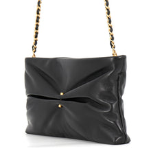 Load image into Gallery viewer, CHANEL CC Logo Pearl ChainClutch Bag BlackAP4613 Shiny Lambskin
