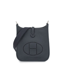 Load image into Gallery viewer, HERMES Evelyne Long Grimist Taurillon Clemence Size TPM
