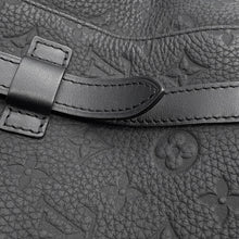 Load image into Gallery viewer, LOUIS VUITTON Christopher NoirM55699 Monogram Taurillon Size MM
