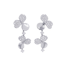 Load image into Gallery viewer, TIFFANY&amp;Co. Paper Flower Earrings Pt950
