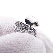 Load image into Gallery viewer, TIFFANY&amp;Co. Paper Flower Earrings Pt950

