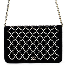 Load image into Gallery viewer, CHANEL Chain wallet Black Velour/Leather
