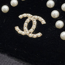 Load image into Gallery viewer, CHANEL Chain wallet Black Velour/Leather
