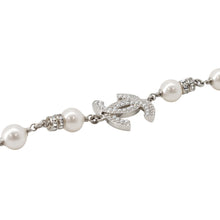 将图像加载到图库查看器中，CHANEL CC Logo Faux PearlNecklace Gold Plated Rhinestone Faux Pearl
