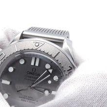 Load image into Gallery viewer, OMEGA Seamaster Diver 300m Co-Axial Master Chronometer W42mm Stainless Steel Gray Dial210.32.42.20.06.002
