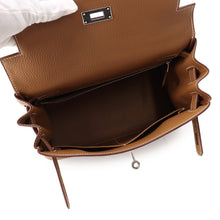 将图像加载到图库查看器中，HERMES Kelly Retourne Gold Togo Leather Size 28
