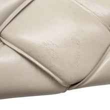 Load image into Gallery viewer, Bottega Veneta Maxi INTRECCIATO Leather Clutch Bag Beige Leather
