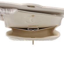 Load image into Gallery viewer, CHANEL Matelasse W flap ChainShoulder WhiteA01113 Caviar Leather Size 23
