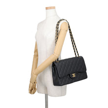 将图像加载到图库查看器中，CHANEL Jumbo Matelasse Double Flap Black Lambskin Size 30
