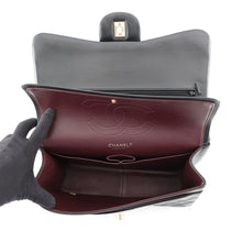 将图像加载到图库查看器中，CHANEL Jumbo Matelasse Double Flap Black Lambskin Size 30

