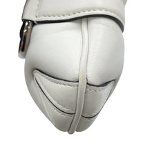 Load image into Gallery viewer, GUCCI Horsebit Chain Shoulder Bag White764339 AACU1 9014 Leather Size Small
