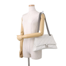 将图像加载到图库查看器中，BALENCIAGA ChainShoulder Crash White716393210J09001 Leather Size Medium
