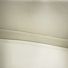 将图像加载到图库查看器中，BALENCIAGA ChainShoulder Crash White716393210J09001 Leather Size Medium
