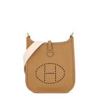 HERMES Evelyne Amazon Short Biscuit / Nata Taurillon Clemence Size TPM