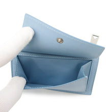 将图像加载到图库查看器中，Bottega Veneta Fragment Card Case Light Blue Leather

