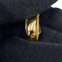 Load image into Gallery viewer, HERMES Evelyne3 Black Taurillon Clemence Size 23
