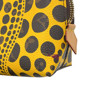 将图像加载到图库查看器中，LOUIS VUITTON LVxYK Pochette Cosmetic Yayoi Kusama JauneM47346 Monogram Pumpkin Dot
