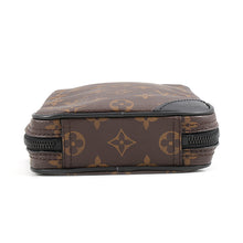 将图像加载到图库查看器中，LOUIS VUITTON Utility side bag NoirM44477 Monogram / Solar Powered Ray
