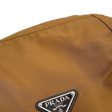 将图像加载到图库查看器中，PRADA Backpack Brown2VZ117 Nylon Leather
