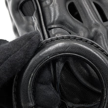 将图像加载到图库查看器中，BURBERRY Long Bag Black8053369 Lambskin Mesh
