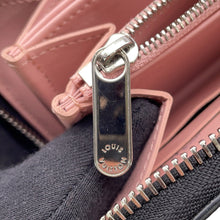 将图像加载到图库查看器中，LOUIS VUITTON Zippy Wallet PinkM81703 Monogram Mahina
