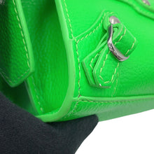 将图像加载到图库查看器中，BALENCIAGA Neoclassic City Green638527 Leather Size Nano
