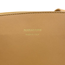 将图像加载到图库查看器中，Ferragamo Charming Tote Light Camel216999 770646 Calf Leather Size XL
