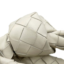 将图像加载到图库查看器中，Bottega Veneta Jodie INTRECCIATO White651876 Leather Size Mini
