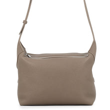 将图像加载到图库查看器中，CELINE Harry Crossbody Bag Suri122333GT7.09SR Leather
