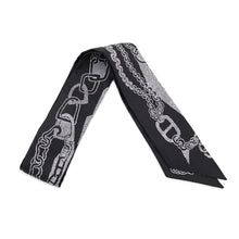 Load image into Gallery viewer, HERMES Twilly Boucle BOUCLES ET MAILLONS Black/White Silk100%
