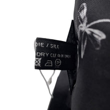 Load image into Gallery viewer, CHANEL CHANEL Twilly Black/White Silk100%
