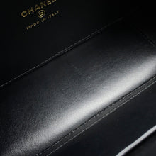 Load image into Gallery viewer, CHANEL Matelasse ChainClutch Back BlackAP4438 Caviar Leather
