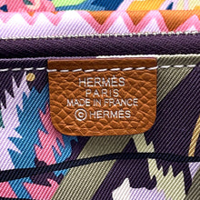 Load image into Gallery viewer, HERMES Azap Long silk in Gold Epsom
