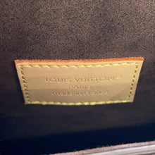 Load image into Gallery viewer, LOUIS VUITTON Von Pouch Metis BrownM13572 Monogram
