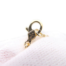 将图像加载到图库查看器中，Van Cleef &amp; Arpels Vintage Alhambra Guilloche PendantVCARP4KL00 18K Yellow Gold
