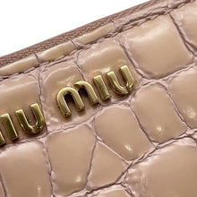 Load image into Gallery viewer, MIUMIU Matelasse Coin purse Nymphaea5MC078 Embossed Leather
