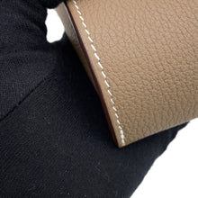 将图像加载到图库查看器中，HERMES Videpoches Etoupe Togo Leather

