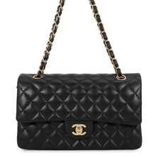 Load image into Gallery viewer, CHANEL Classic Matelasse Double Flap Chain Shoulder Bag BlackA01112-Y01295-94305 Lambskin Size 25
