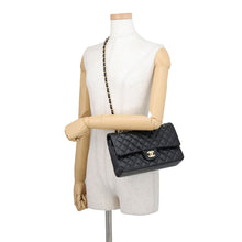Load image into Gallery viewer, CHANEL Classic Matelasse Double Flap Chain Shoulder Bag BlackA01112-Y01295-94305 Lambskin Size 25
