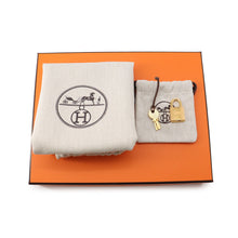 Load image into Gallery viewer, HERMES Picotin Lock Etoupe Taurillon Clemence Size PM
