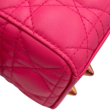 将图像加载到图库查看器中，Dior Lady Dior Canage Warm FuchsiaM05314NEE_M15F Lambskin Size Small
