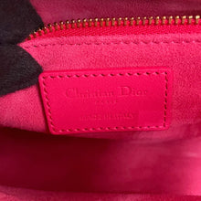 将图像加载到图库查看器中，Dior Lady Dior Canage Warm FuchsiaM05314NEE_M15F Lambskin Size Small
