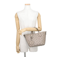Load image into Gallery viewer, LOUIS VUITTON Blossom GaletM21849 Monogram Mahina Size PM

