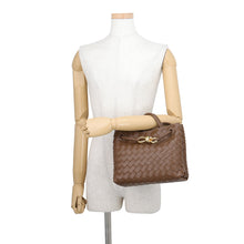 Load image into Gallery viewer, Bottega Veneta INTRECCIATO Andiamo Notchyola766014VCPP12808 Lambskin Size Small
