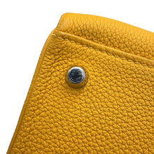 Load image into Gallery viewer, HERMES Kelly Retourne Jaune Ambre Togo Leather Size 28
