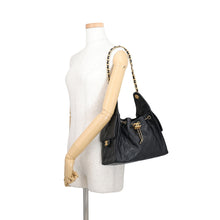 Load image into Gallery viewer, CHANEL CHANEL25 CHANEL25 ChainShoulder Bag BlackAS5293 Caviar Leather Size Small
