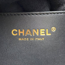 Load image into Gallery viewer, CHANEL CHANEL25 CHANEL25 ChainShoulder Bag BlackAS5293 Caviar Leather Size Small
