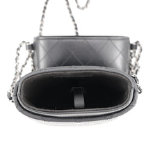 Load image into Gallery viewer, CHANEL Matelasse Shoulder Phone Pouch BlackA94471 Calf Leather
