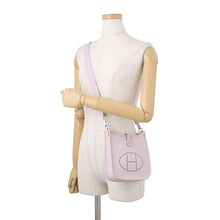 Load image into Gallery viewer, HERMES Evelyne Short mauve pail Taurillon Clemence Size TPM
