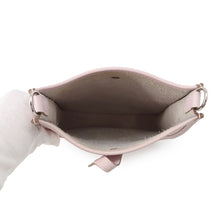 Load image into Gallery viewer, HERMES Evelyne Short mauve pail Taurillon Clemence Size TPM
